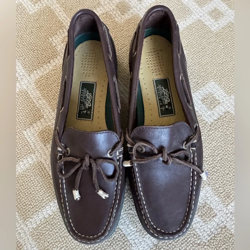 L.L. Bean Leather Camp Moc Loafers Brown Office Travel Fall Outdoor 9.5 Wide